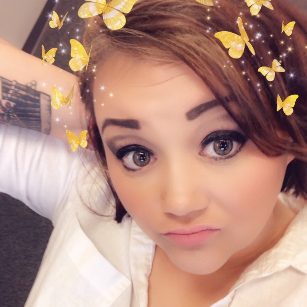 Meet your Posher, Davena